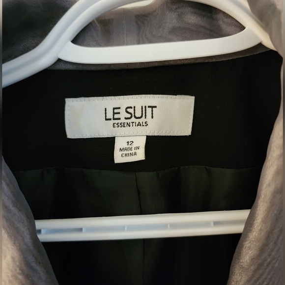 Black Le Suit essentials Blazer Size 12 - Picture 4 of 4